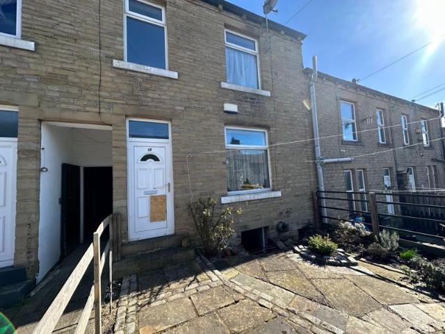 House for rent in Huddersfield, Kirklees