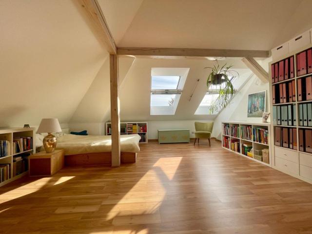 Dachgeschosswohnung mieten in Markkleeberg, Sachsen