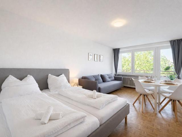 Wohnung kaufen in Thalkirchen-Obersendling-Forstenried-Fürstenried-Solln, München