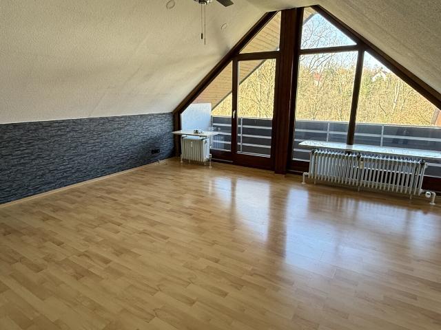 Dachgeschosswohnung kaufen in Vellberg, Baden-Württemberg