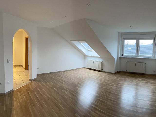 Dachgeschosswohnung mieten in Gelsenkirchen, Nordrhein-Westfalen