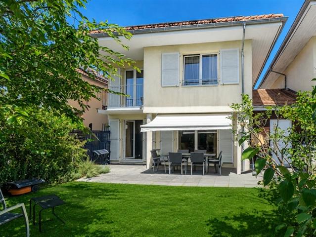 Reihenfamilienhaus kaufen in Epalinges, Waadt