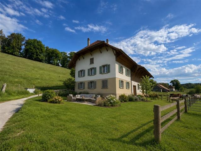 Bauernhaus kaufen in Surpierre, Freiburg