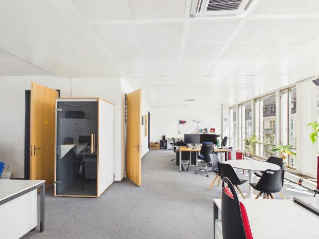 Büro mieten in Einigen, Zürich
