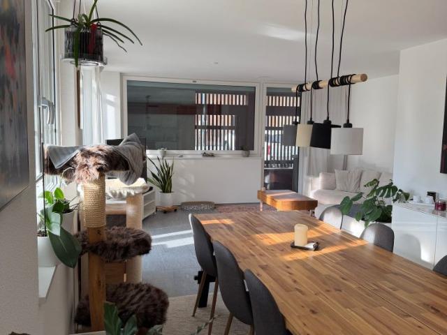 Apartment mieten in Uessikon, Maur