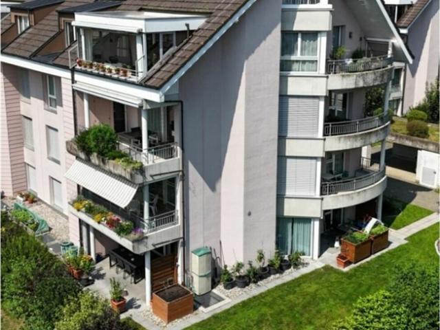 Wohnung kaufen in Strengelbach, Aargau