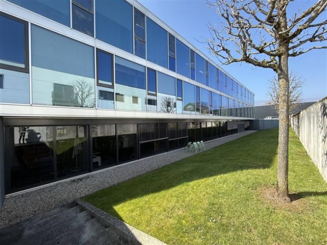 Büro mieten in Bogis-Bossey, Waadt