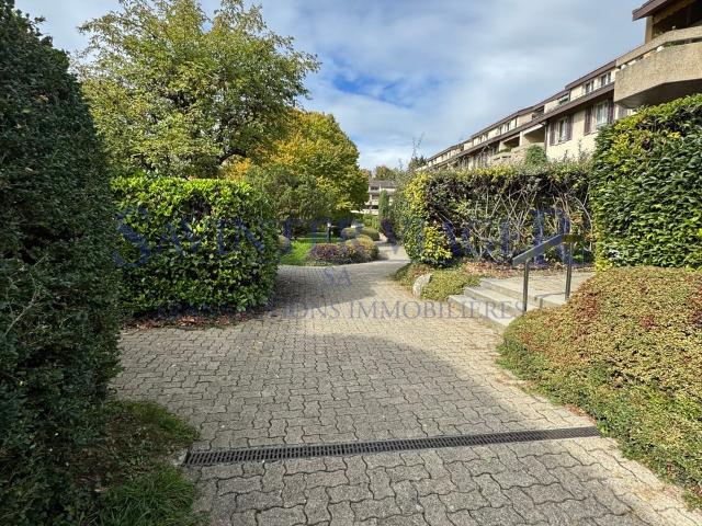 Wohnung kaufen in Cologny