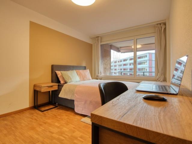 Zimmer mieten in Einigen, Zürich