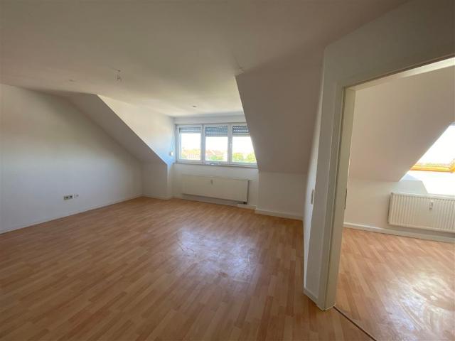 Dachgeschosswohnung mieten in Schönefeld-Abtnaundorf, Leipzig