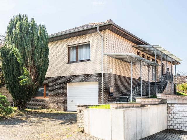 Villa kaufen in Bornheim, Nordrhein-Westfalen