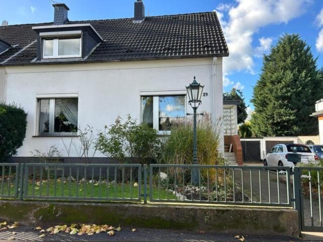 Haus kaufen in Alkenrath, Leverkusen