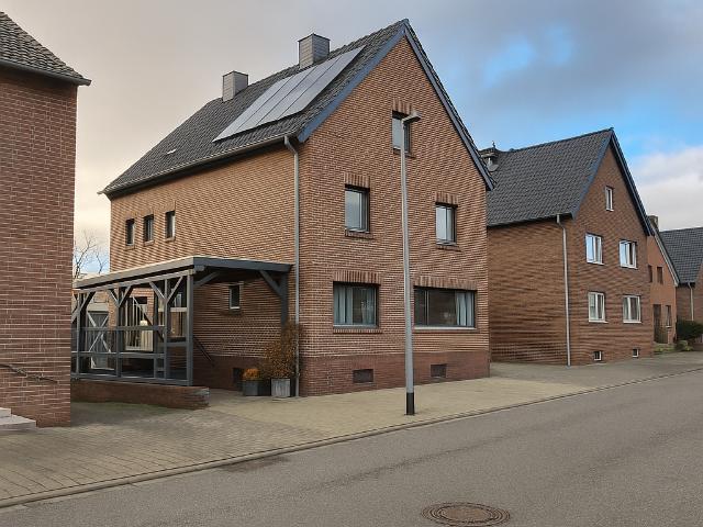 Villa kaufen in Angelsdorf, Elsdorf