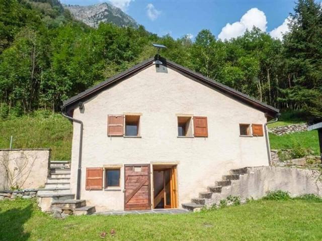 Einfamilienhaus kaufen in Campo, Blenio, Tessin