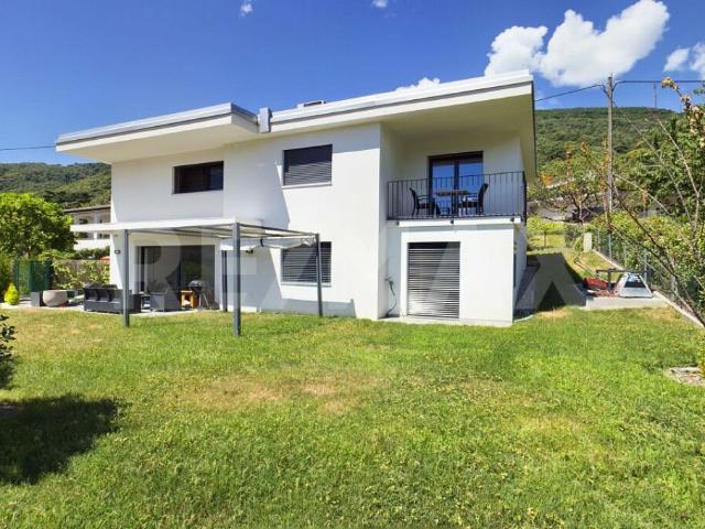 Einfamilienhaus kaufen in Taverne, Tessin