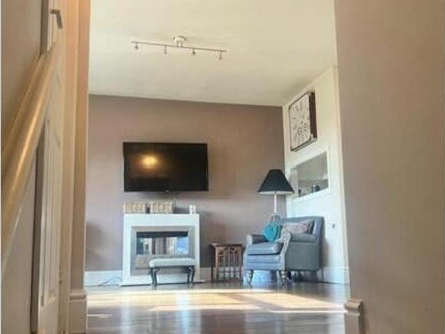 House for sale in Green Close, Warwickshire