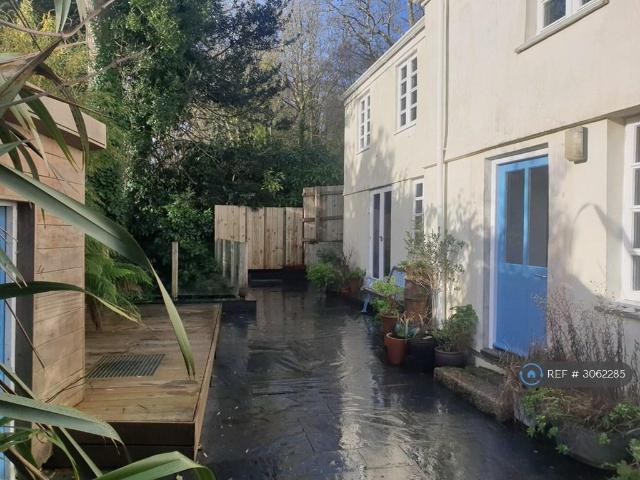 House for rent in Budock, Budock Water