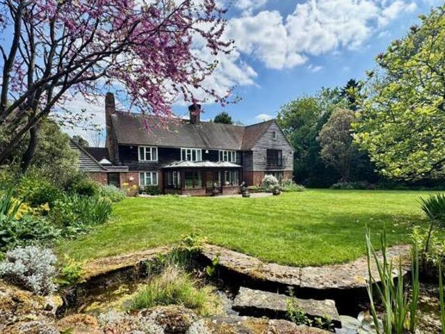 House for sale in Surrey