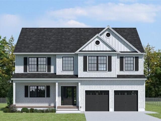House for sale in East Islip