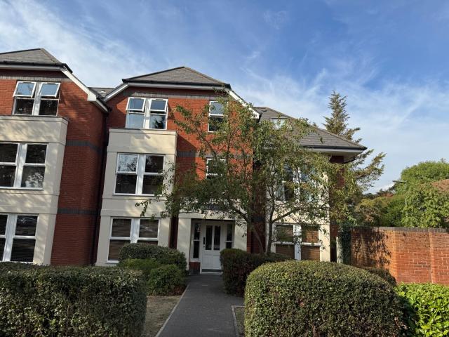 Apartment for rent in Egham, Runnymede