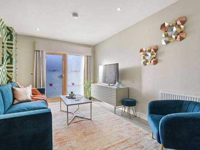 Apartment for rent in London Borough of Ealing, Greenford