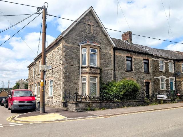 Apartment for rent in Pontyclun, Wales