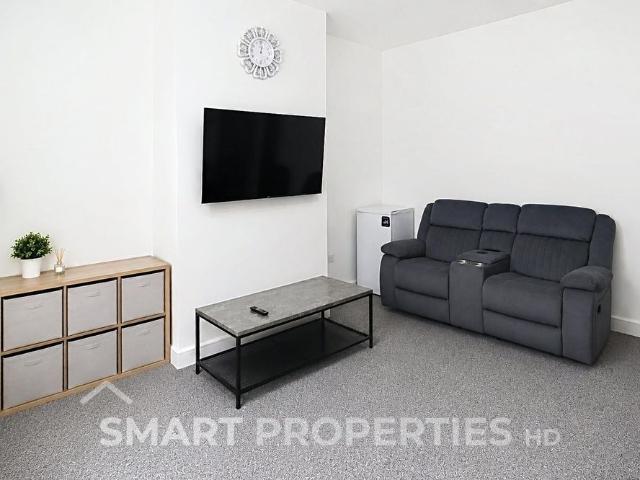 House for rent in Lindley, West Yorkshire