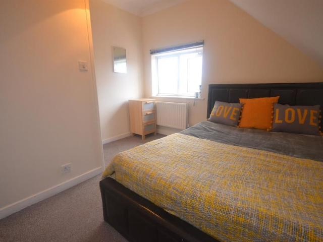 Room for rent in Newtown, Reading