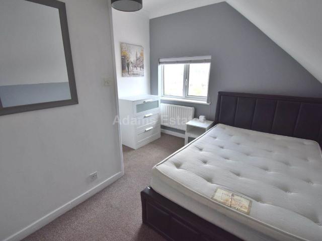 Room for rent in Newtown, Reading