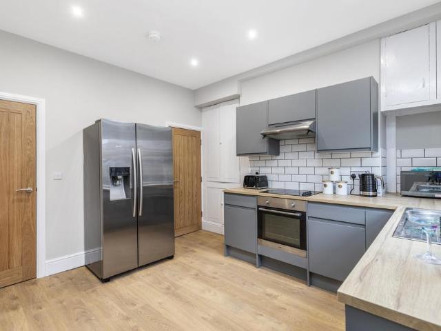 House for rent in Hyde Park, West Yorkshire