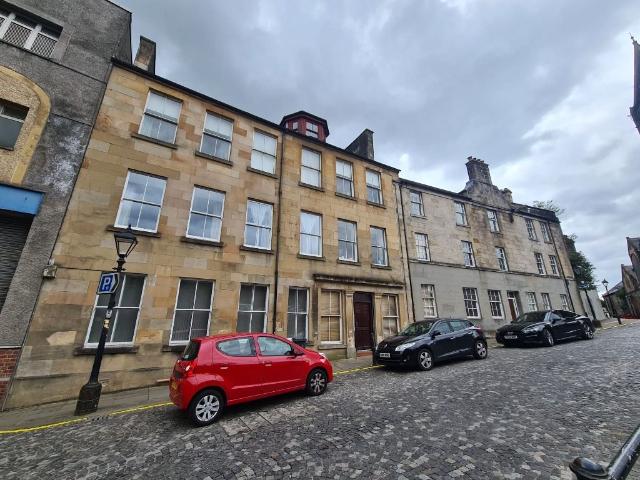 Apartment for rent in Castlehead, Glenburn