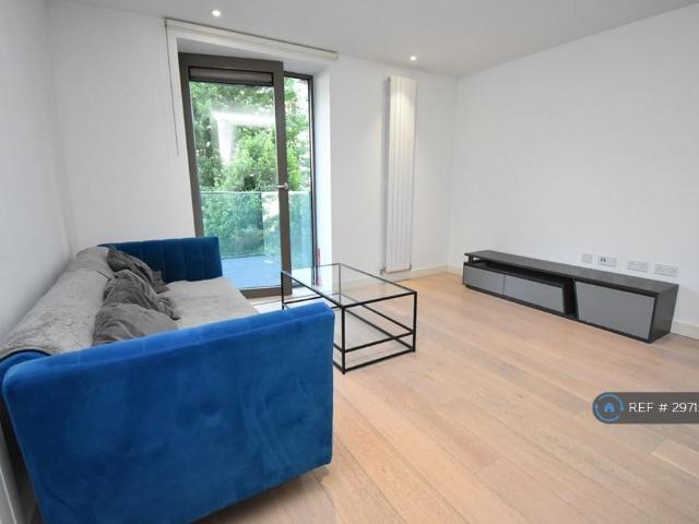 House for rent in Silvertown, Greater London