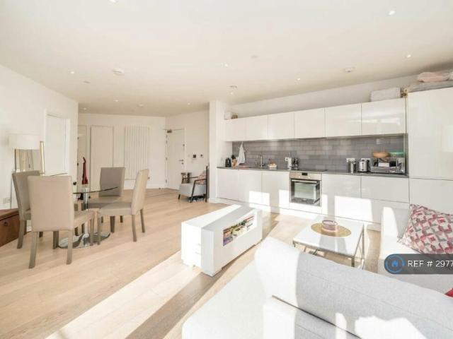 Apartment for rent in Silvertown, Greater London