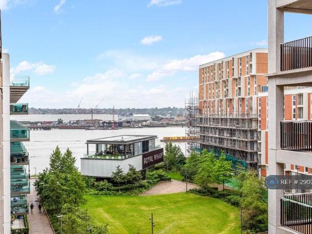 House for rent in Silvertown, Greater London