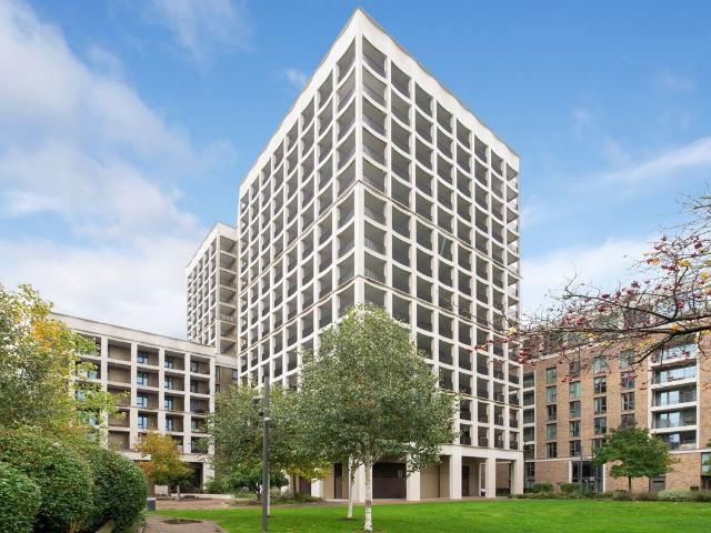 Apartment for rent in Silvertown, Greater London