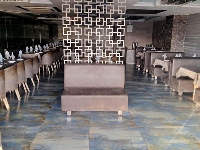 Commercial for sale in Ahmadabad, Gujarat