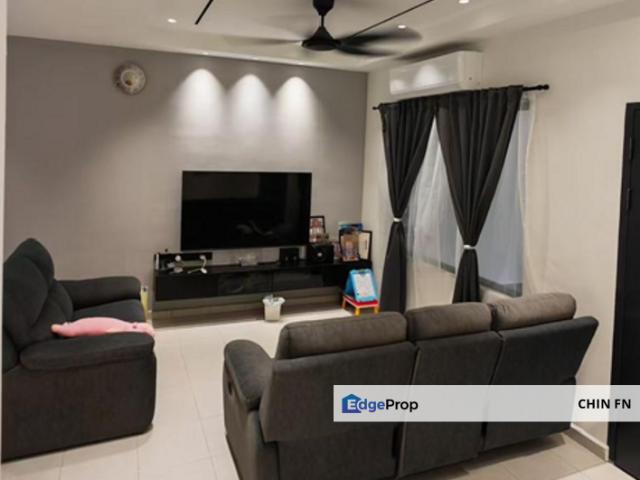 House for sale in Malaka