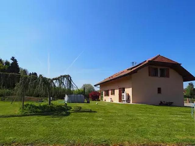 Maison location à Saint-Julien-en-Genevois, Scientrier