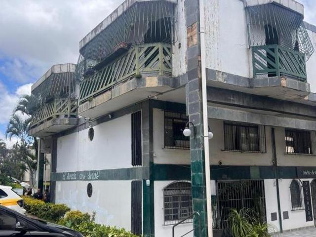 Apartamento venda em Região Geográfica Imediata do Distrito Federal, Região Integrada de Desenvolvimento do Distrito Federal e Entorno