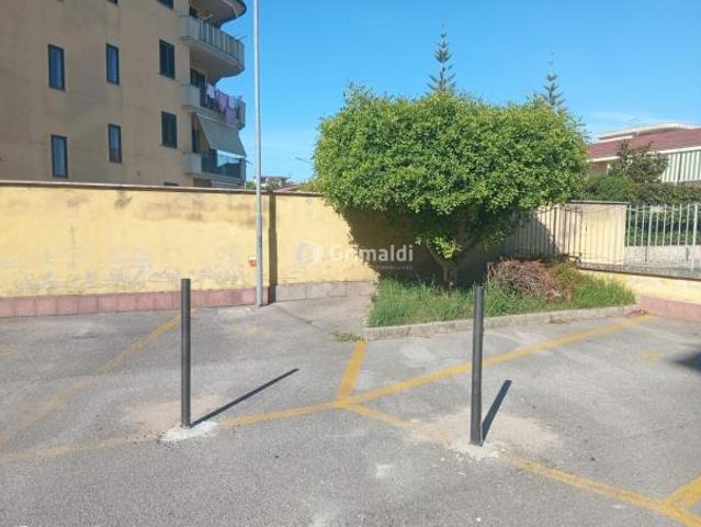 Box in affitto a Acerra, Campania
