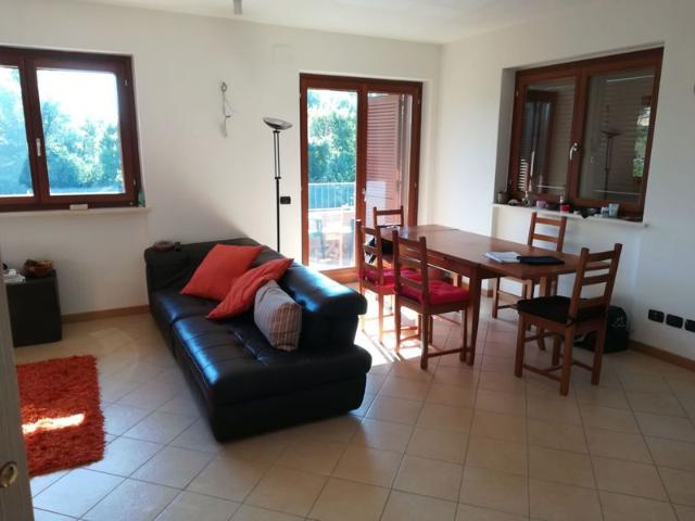 Villa Indipendente in affitto a Collettara, Scoppito