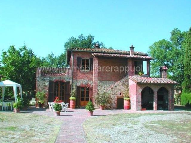 Casa in vendita a Lucignano, Toscana