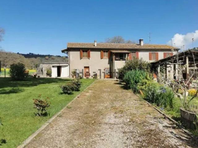 Casa in vendita a Magione, Umbria