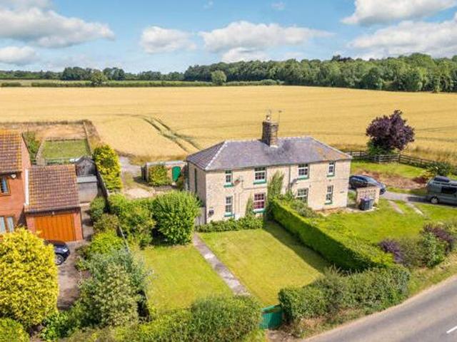 House for sale in Brayford, Lincolnshire