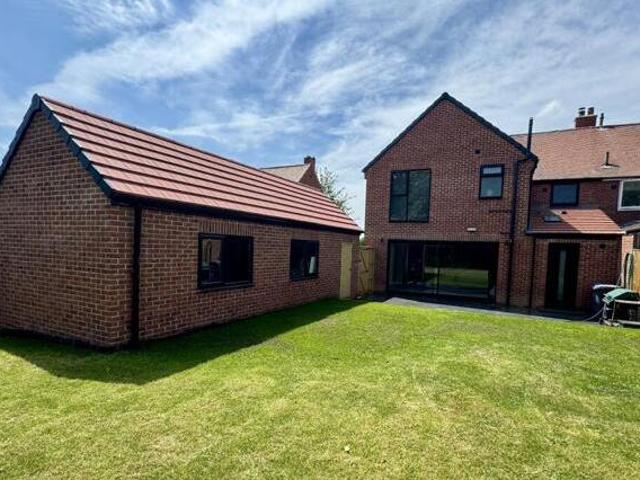 House for rent in Lyons, Greater London