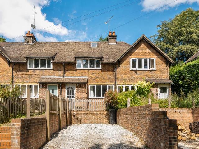 House for rent in Fole, Surrey