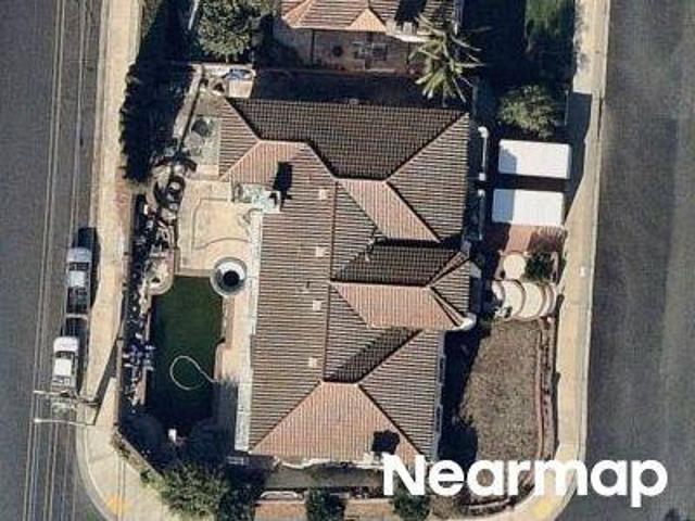 House for sale in Santa Ana