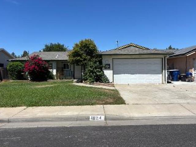 House for sale in Clovis