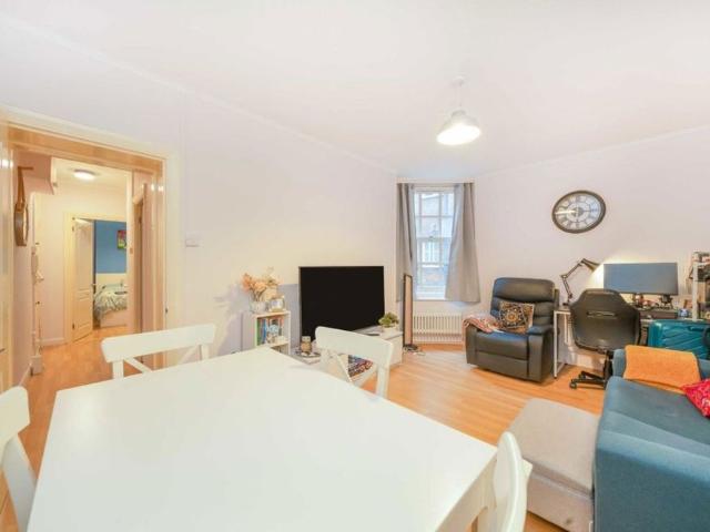 Apartment for rent in St. John's Wood, Greater London