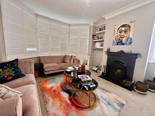 House for rent in Carr Manor, Chapel Allerton